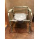 Silla Wc con tapa y reposabrazos